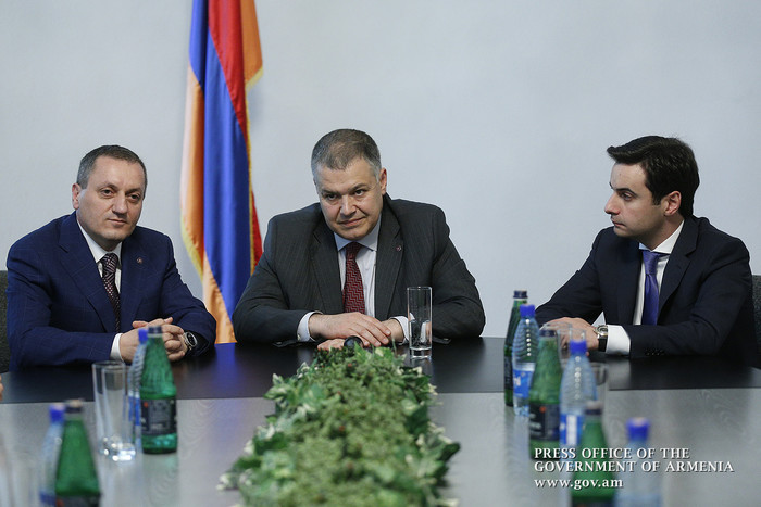 ՀՀ կառավարության աշխատակազմի ղեկավար-նախարարը ներկայացրել է ՀՀ ԿԱ քաղավիացիայի գլխավոր վարչության նո