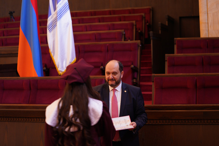 Արայիկ Հարությունյանը մասնակցել է Պետական կառավարման ակադեմիայի մագիստրոսական դիպլոմների հանձնման ար