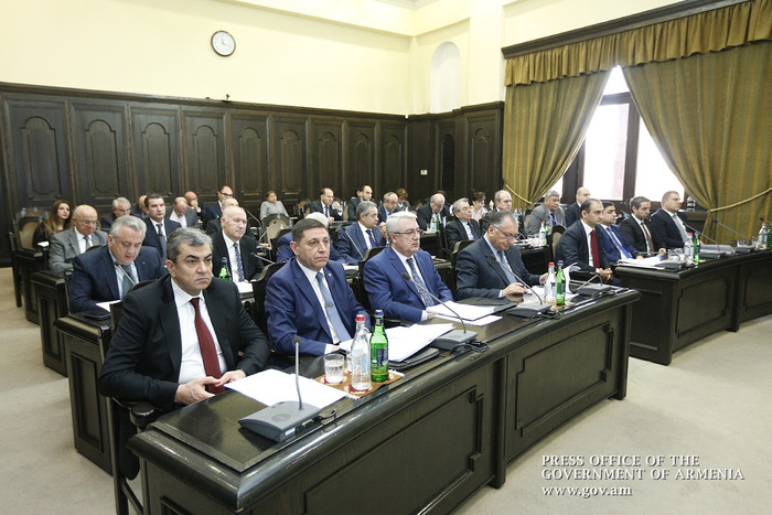 Վարչապետը հանձնարարել է կարգավորել փոքր ՀԷԿ-երի ոլորտը