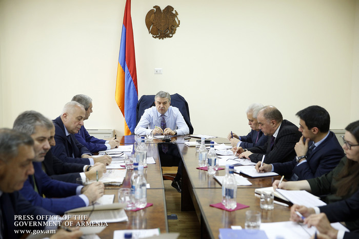 Պետք է միասնական երթուղային  ցանց մշակել ողջ հանրապետության համար. վարչապետն այցելել է տրանսպորտի, կ