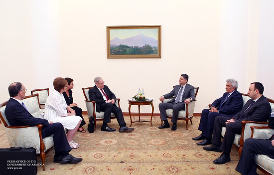 Վարչապետն ընդունել է ՄԻԵԴ նախագահին
