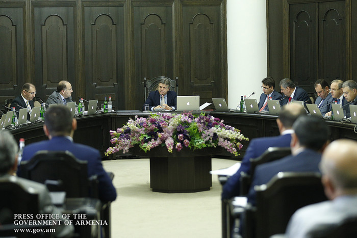 Վարչապետը հանձնարարել է աջակցություն ցուցաբերել տարերային աղետներից տուժած համայնքների հողօգտագործող