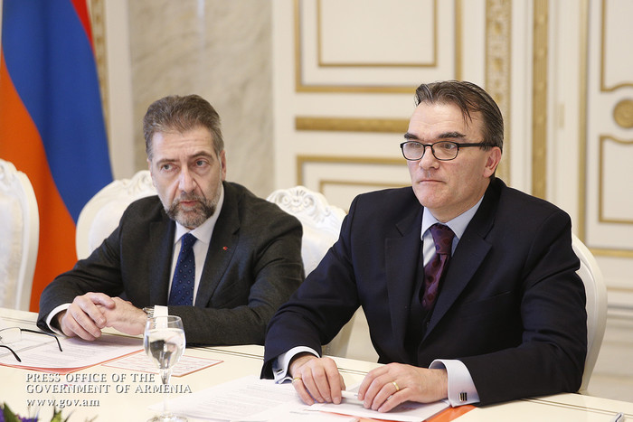 Վարչապետը Շվեյցարիայի դեսպանի հետ քննարկել է տնտեսական կապերի ակտիվացմանը վերաբերող հարցեր