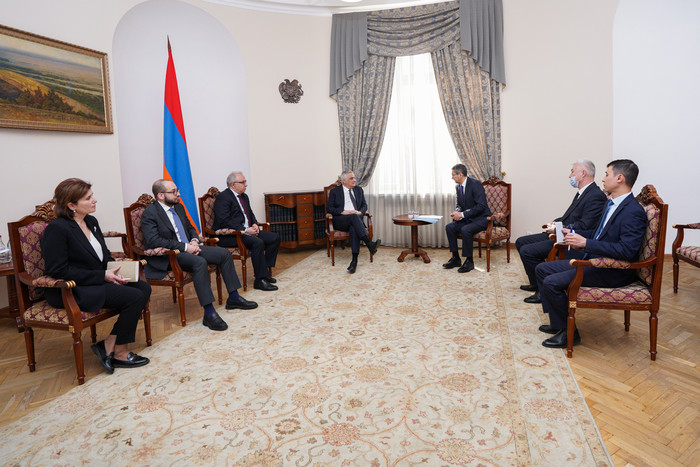 Փոխվարչապետ Մհեր Գրիգորյանն ընդունել է Հայաստանի Հանրապետությունում Ղազախստանի Հանրապետության արտակա
