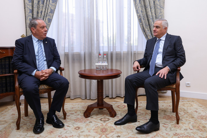 Փոխվարչապետ Մհեր Գրիգորյանն ընդունել է Կիպրոսի պաշտպանության նախարարին