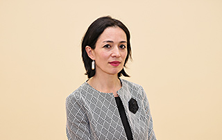 The photo Janna Andreasyan