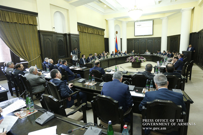 «Մաքսիմալ նվազեցնել սոցիալապես անապահով խավերի համար սահմանված սակագինը». ՀՀ վարչապետը հանձնարարական