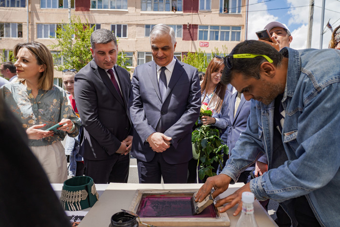 Փոխվարչապետ Մհեր Գրիգորյանը հարգանքի տուրք է մատուցել Բաշ-Ապարանի ճակատամարտի հերոսների հիշատակին