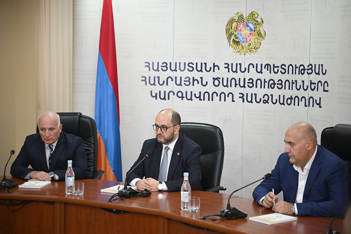 Արայիկ Հարությունյանը ՀԾԿՀ աշխատակազմին է ներկայացրել  Մեսրոպ Մեսրոպյանին