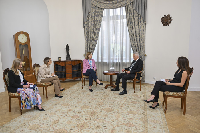 Փոխվարչապետ Մհեր Գրիգորյանն ընդունել է ԱՄՆ դեսպանին