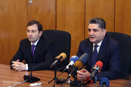 Վարչապետն աշխատակազմերին է ներկայացրել նորանշանակ նախարարներին
