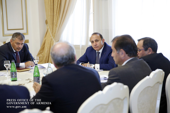 Վարչապետի գլխավորությամբ տեղի է ունեցել խորհրդակցություն