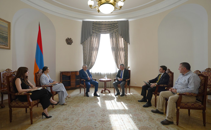 Փոխվարչապետ Մհեր Գրիգորյանն ընդունել է ԱԶԲ պատվիրակությանը