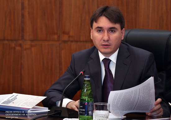 Շարունակվում է պետական կառավարման մարմինների հաշվետվությունների քննարկումը