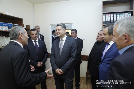 Վարչապետի մասնակցությամբ բացվել են Վարդենիսի սոցիալական ծառայությունների կենտրոնը և Վաղաշենի նորակառ