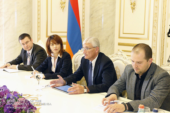 Վարչապետն ընդունել է «Մայքրոսոֆթ» ընկերության տարածաշրջանային նախագահին