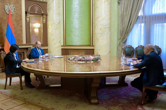 Արայիկ Հարությունյանն ընդունել է ՎԶԵԲ ավագ քաղաքական խորհրդական Օլեքսանդր Պավլյուկին