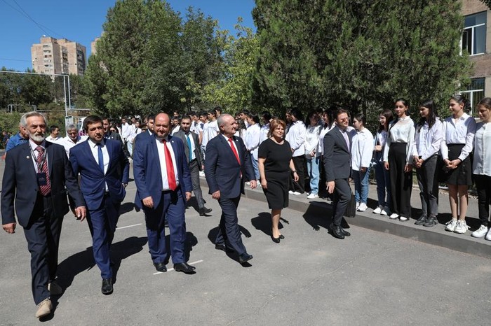 Արայիկ Հարությունյանը ներկա է գտնվել դպրոցն ինժեներ Ալեքսանդր Քեմուրջյանի անունով անվանակոչելուն նվի