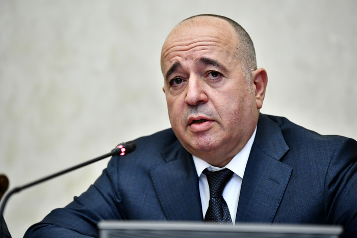 Արայիկ Հարությունյանը ՊՆ աշխատակազմին է ներկայացրել նախարարի նորանշանակ առաջին տեղակալ Արշակ Կարապետ