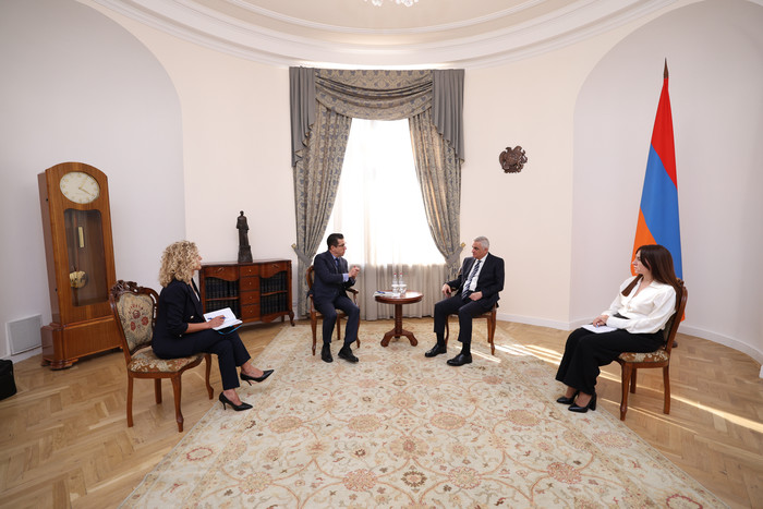 Փոխվարչապետ Մհեր Գրիգորյանն ընդունել է Բրազիլիայի դեսպանին