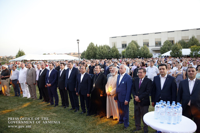 ԱՄՆ անկախության օրվա առթիվ վարչապետն այցելել է Հայաստանում ԱՄՆ դեսպանություն
