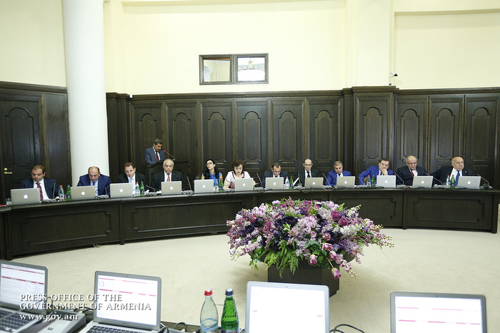 Կառավարության նիստում մանրամասներ են  ներկայացվել  Կոռուպցիայի դեմ պայքարի խորհրդի նիստերում քննարկվ