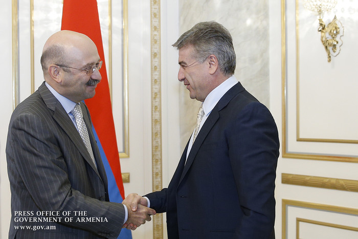 Կառավարության ղեկավարն ընդունել է «ВТБ 24» բանկի նախագահին