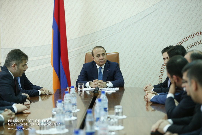 Վարչապետը Հայաստանի զարգացման հիմնադրամի աշխատակազմին է ներկայացրել նորանշանակ գործադիր տնօրենին