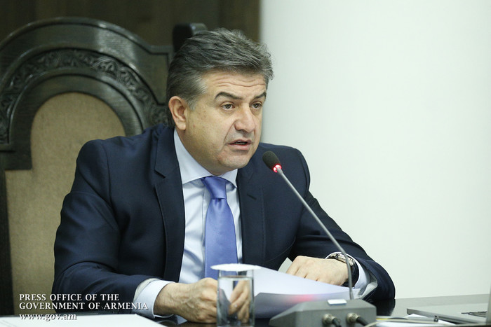 Վարչապետը հանձնարարել է հստակեցնել և պարզեցնել պետական մարմինների կողմից լիցենզիաների և այլ փաստաթղթ
