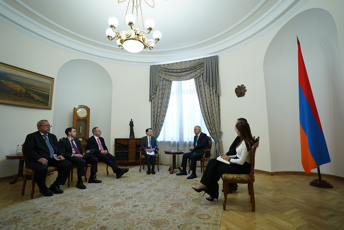 Փոխվարչապետ Մհեր Գրիգորյանն ընդունել է ԱԶԲ նախագահին