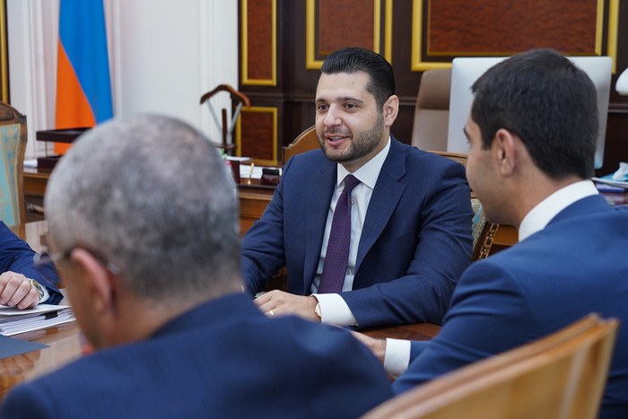 Փոխվարչապետ Մաթևոսյանը մարզպետներին հանձնարարել է մշտադիտարկել պետական բյուջեի միջոցներով համայնքներ
