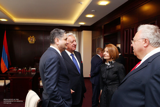 Վարչապետը Մինսկում մասնակցել է Հայաստանի դեսպանատան շենքի բացմանը