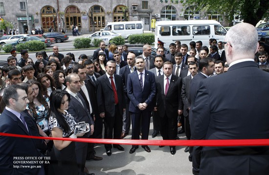 Վարչապետն  այցելել է «Համահայկական երիտասարդական կենտրոն» հիմնադրամ