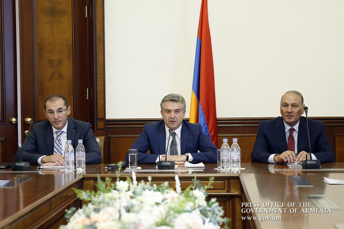 Վարչապետը ՀՀ էներգետիկայի և բնական պաշարների, գյուղատնտեսության, ֆինանսների, տրանսպորտի և կապի նախար