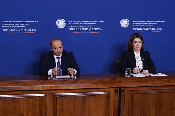 Առաջին և երկրորդ խմբի հաշմանդամություն ունեցող կամ 75-ից բարձր տարիքային խմբում գտնվող անձինք 100 00