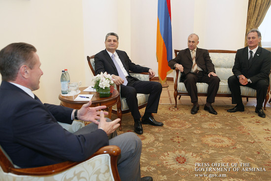 Վարչապետն ընդունել է լեգենդար մարզիկ Սերգեյ Բուբկային