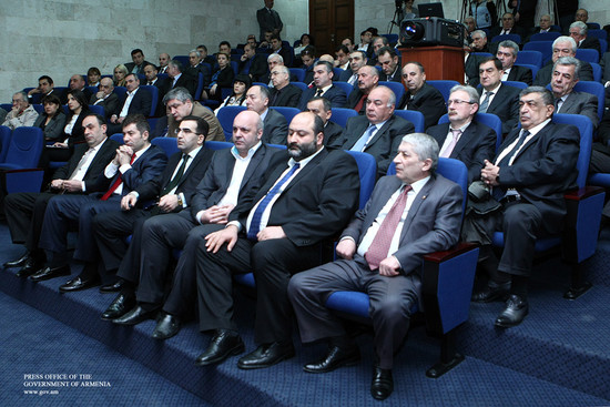 Պետությունը գործարարներին հրավիրում է երկխոսության
