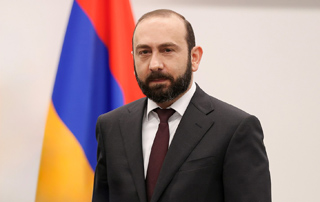 Արարատ Միրզոյանի նկարը