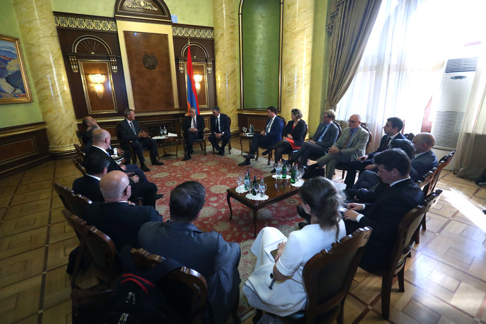 Փոխվարչապետ Մհեր Գրիգորյանն ընդունել է ՎԶԵԲ Տարածաշրջանային տնօրենների պատվիրակությանը