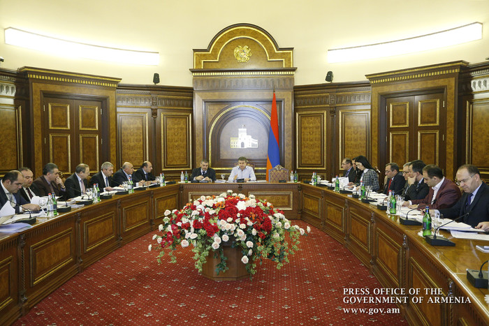 Վարչապետի մոտ քննարկվել է ՀՀ կառավարության ծրագրի կատարման ընթացքը