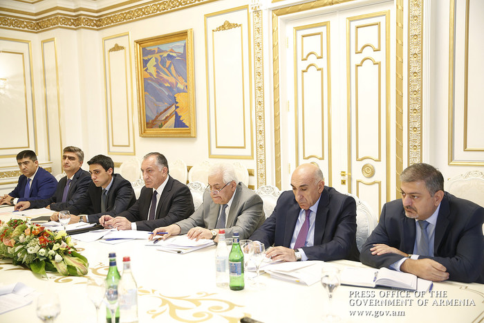 Վարչապետի մոտ քննարկվել են համատիրությունների գործունեության բարելավմանն ուղղված հարցեր