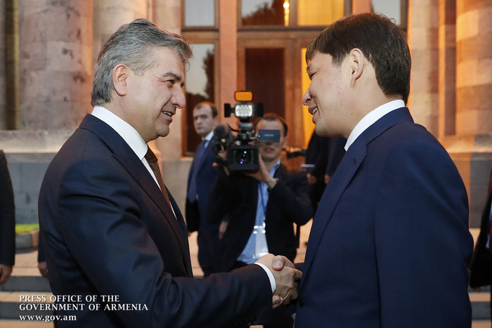 Հայաստանի և Ղրղըզստանի վարչապետներն երկկողմ տնտեսական կապերի զարգացման հարցեր են քննարկել