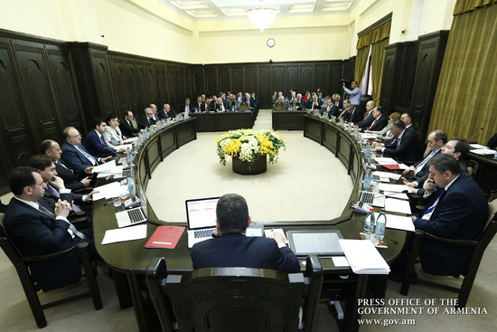 ՀՀ վարչապետ Տիգրան Սարգսյանը «Դեմ եմ» շարժման ներկայացուցիչներին հրավիրում է երկխոսության
