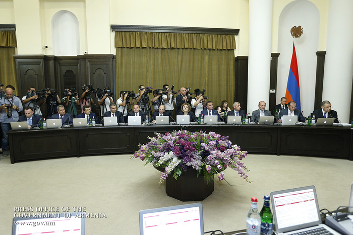 Վարչապետը նորանշանակ նախարարներից համարձակ  քայլեր է ակնկալում