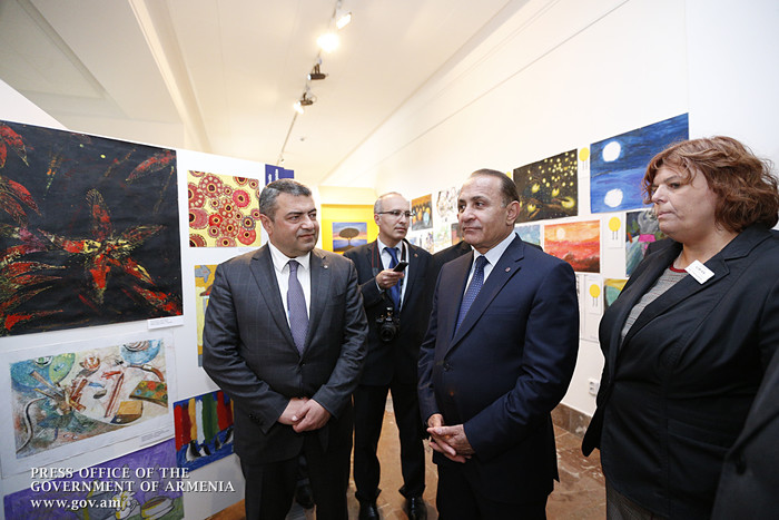 Վարչապետ Հովիկ Աբրահամյանի գլխավորած պատվիրակությունը պաշտոնական այցով ժամանել է Պրահա