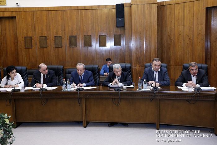 Վարչապետի գլխավորությամբ քննարկվել են ջրային տնտեսության արդյունավետ կառավարմանը վերաբերող հարցեր