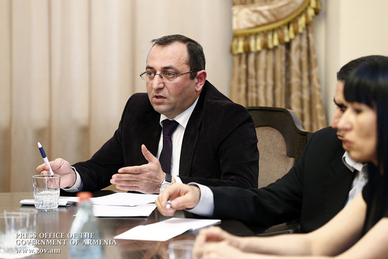 Վարչապետն ԱԺ խմբակցությունների ներկայացուցիչների հետ քննարկել է կենսաթոշակային բարեփոխումների շուրջ 