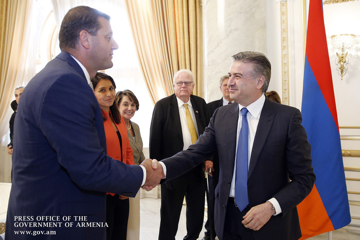 Վարչապետն ԱՄՆ կոնգրեսականների հետ քննարկել է հայ-ամերիկյան տնտեսական համագործակցության հեռանկարները 