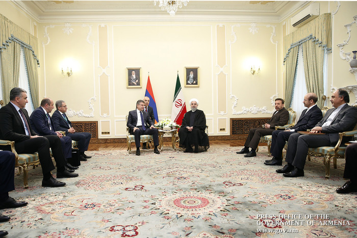 Թեհրանում  կայացել է Հայաստանի վարչապետի և Իրանի նախագահի հանդիպումը