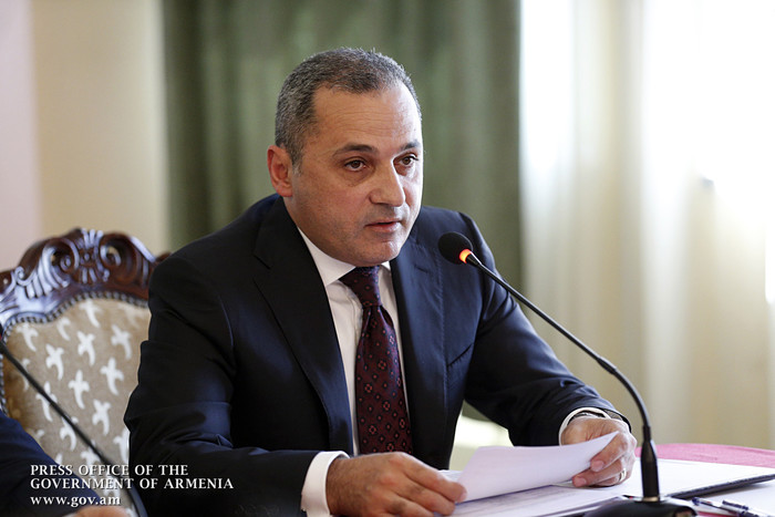 Պետք է խնդիրները կարգավորել՝ գտնելով նաև ոչ ստանդարտ լուծումներ. Կարեն Կարապետյանը Սյունիքի մարզում